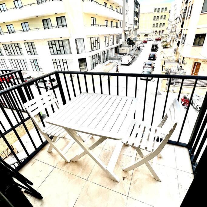 Gzira Smart 1 Bedroom Apartment Esterno foto